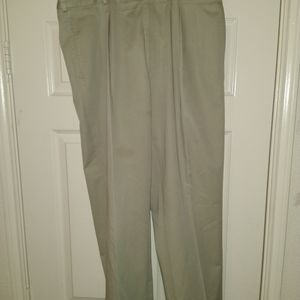 LL Bean Comfort Waist Khaki Pants Men's sz 36X29.